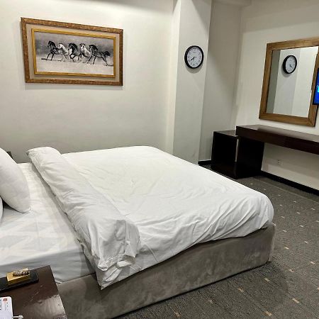 Mudan Hotel And Suite Islamabad Eksteriør bilde