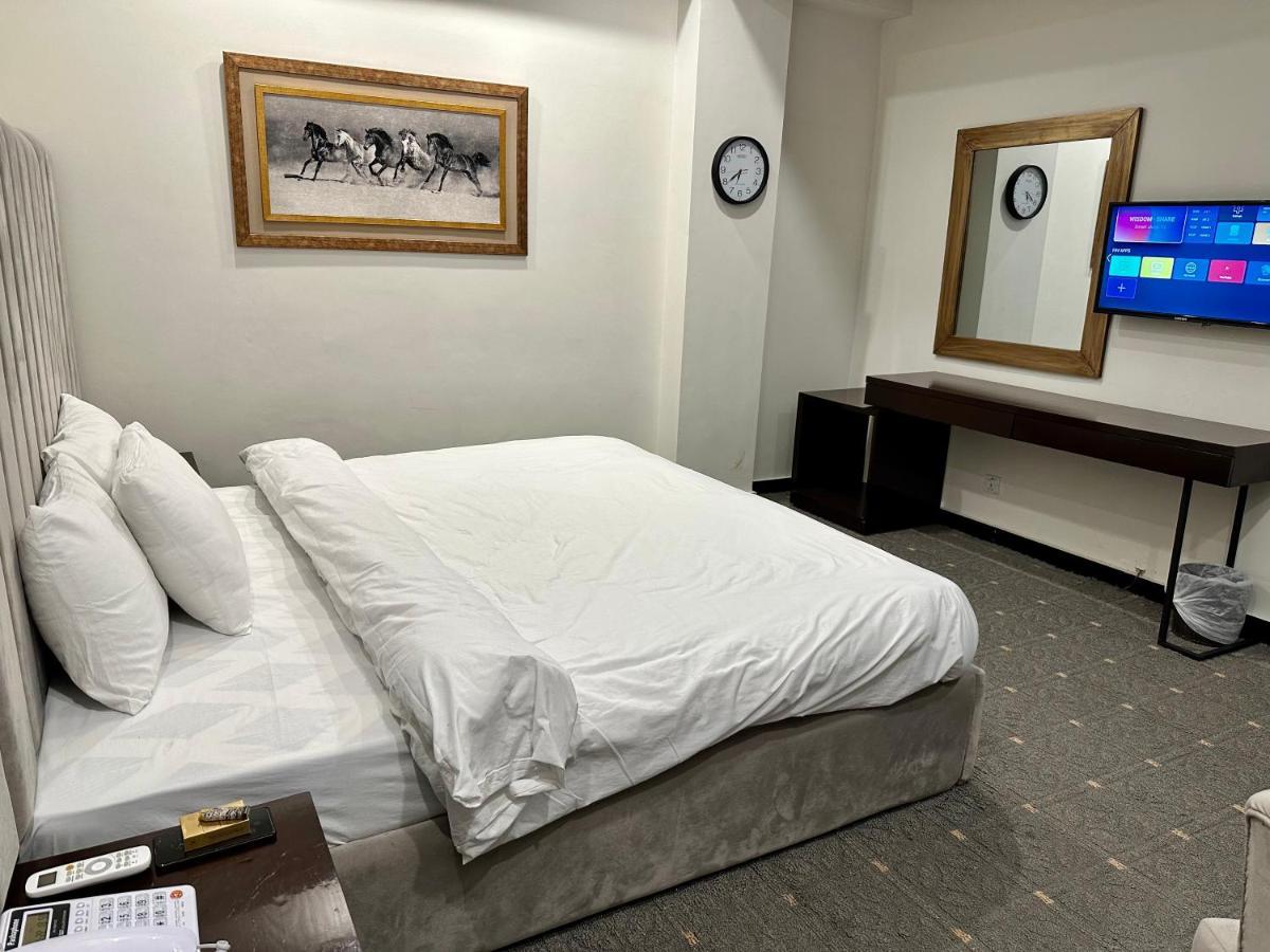 Mudan Hotel And Suite Islamabad Eksteriør bilde